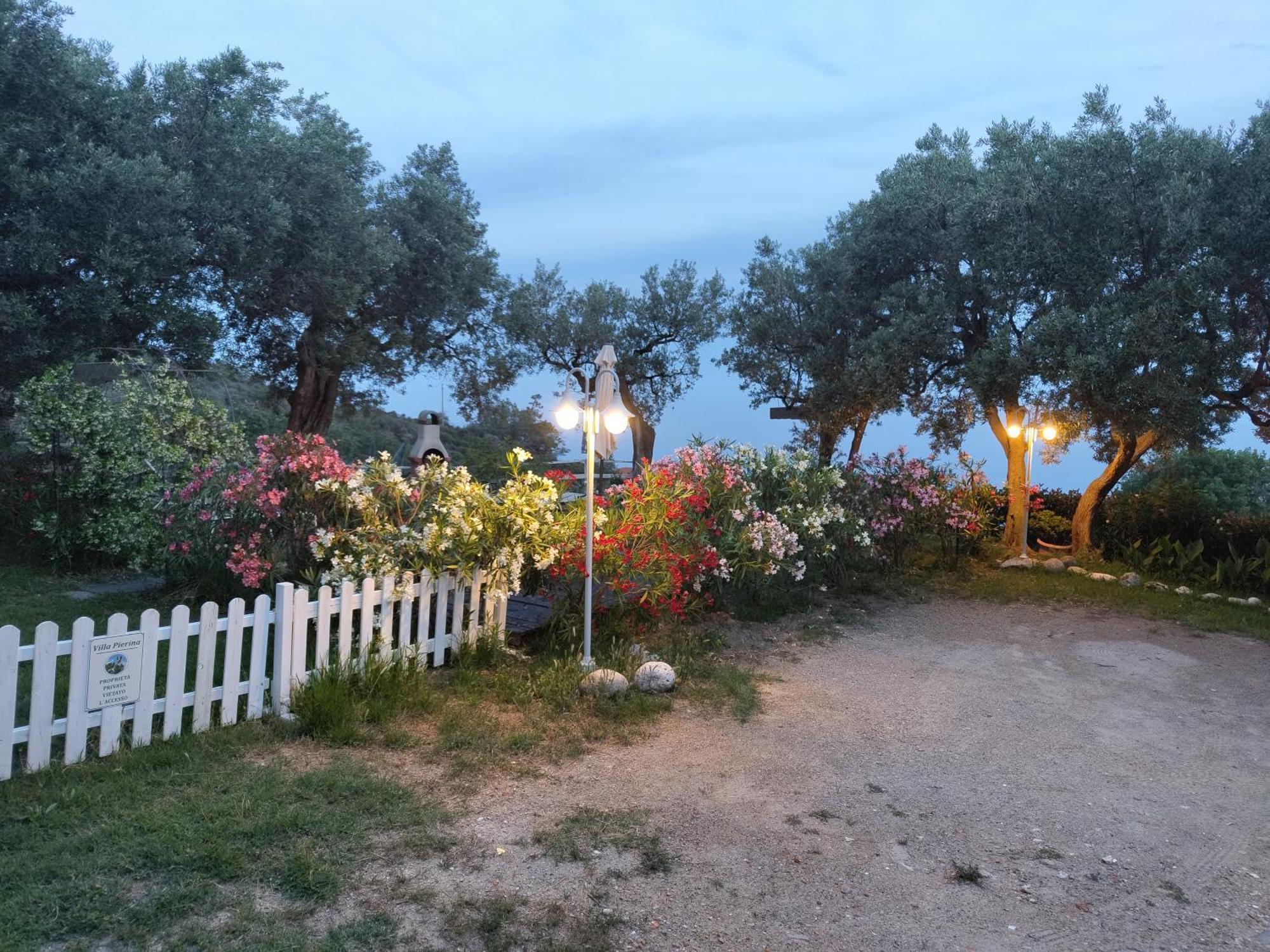 Villa Pierina 菲纳莱利古雷 外观 照片